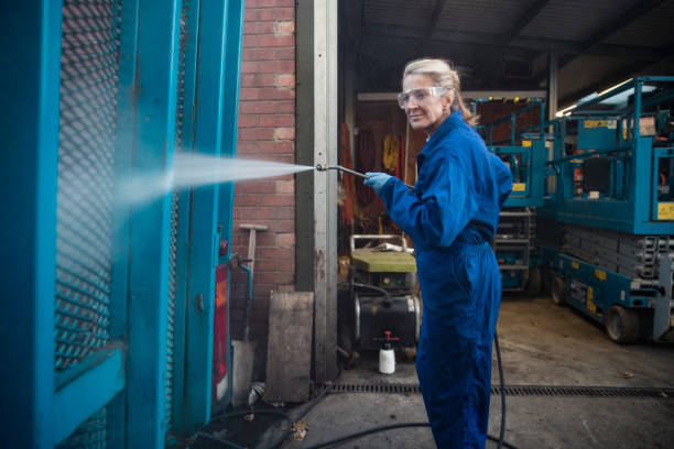 Post-Construction Pressure Washing in Iola, WI