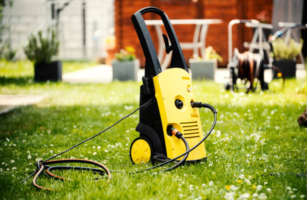 Best Warehouse Cleaning  in Iola, WI